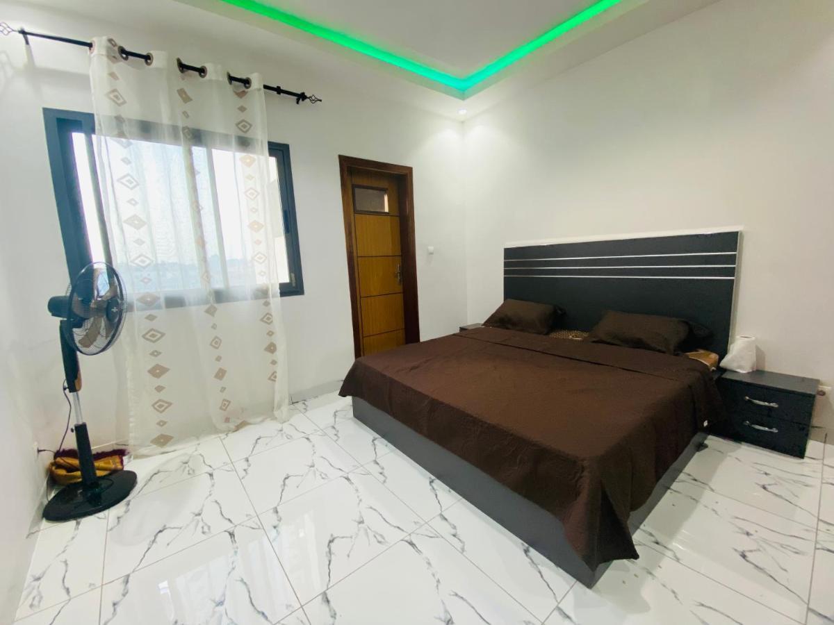 Chez El Hadji Et Hamidou Apartment Dakar Ngoại thất bức ảnh
